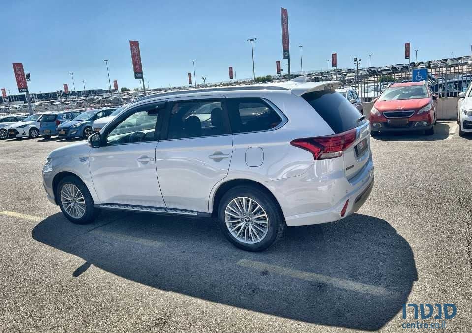 2019' Mitsubishi Outlander מיצובישי אאוטלנדר photo #5