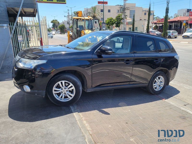 2014' Mitsubishi Outlander מיצובישי אאוטלנדר photo #2