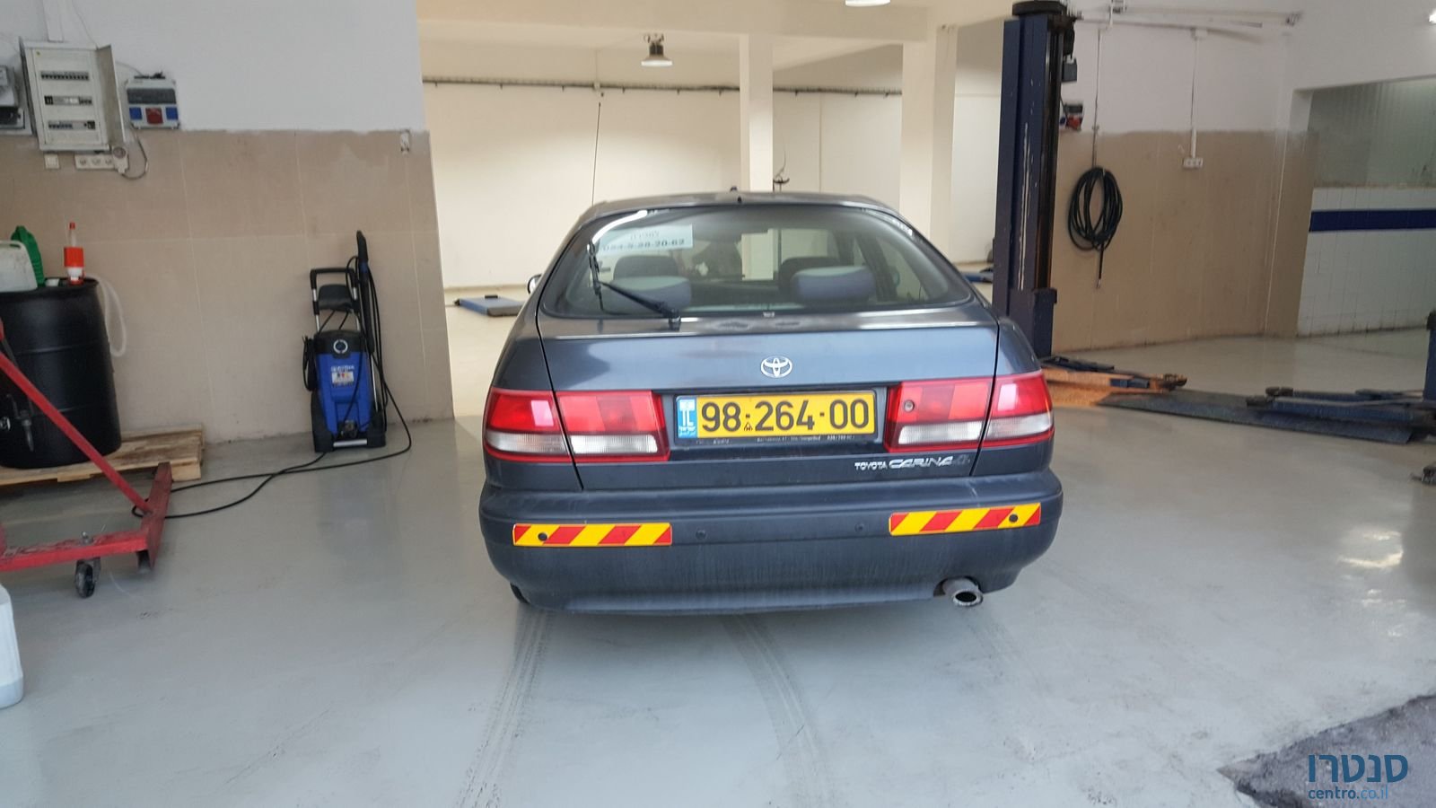 1995' Toyota Carina E photo #2