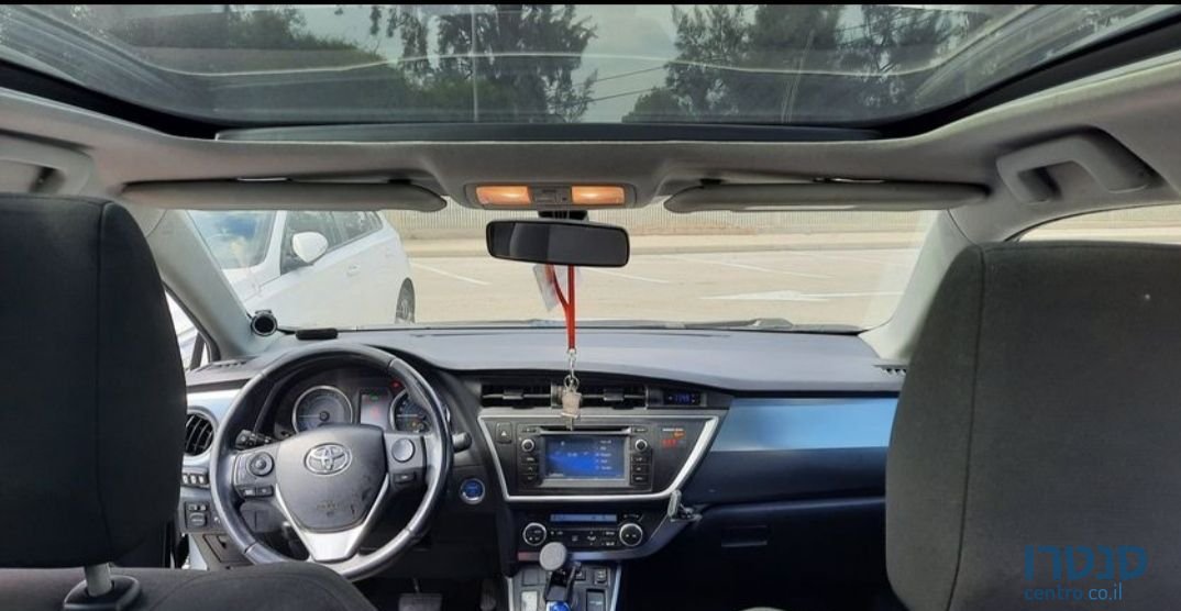 2014' Toyota Auris טויוטה אוריס photo #3