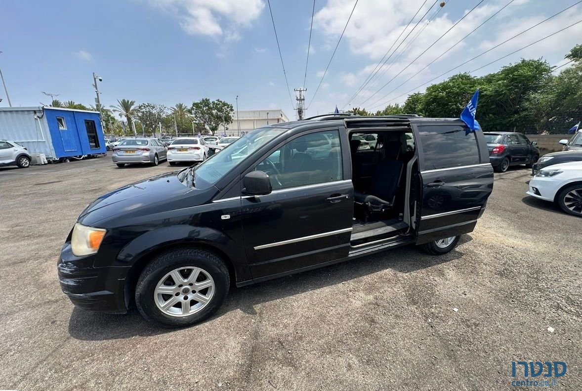 2011' Chrysler Grand Voyager קרייזלר גראנד וויאג'ר photo #4