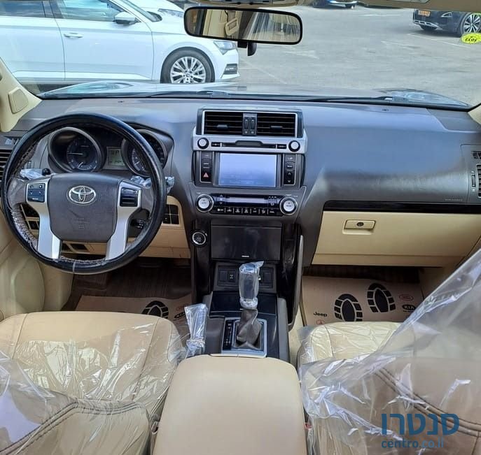 2014' Toyota Land Cruiser טויוטה לנד קרוזר photo #4