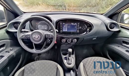 2022' Toyota Aygo טויוטה אייגו קרוס photo #4