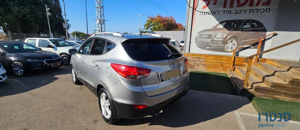 2011' Hyundai ix35 יונדאי photo #4