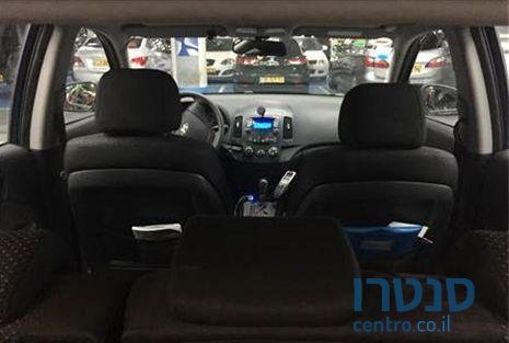 2010' Hyundai I30 Inspire 1600 photo #1