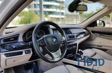 2013' BMW 730I ב.מ.וו photo #2