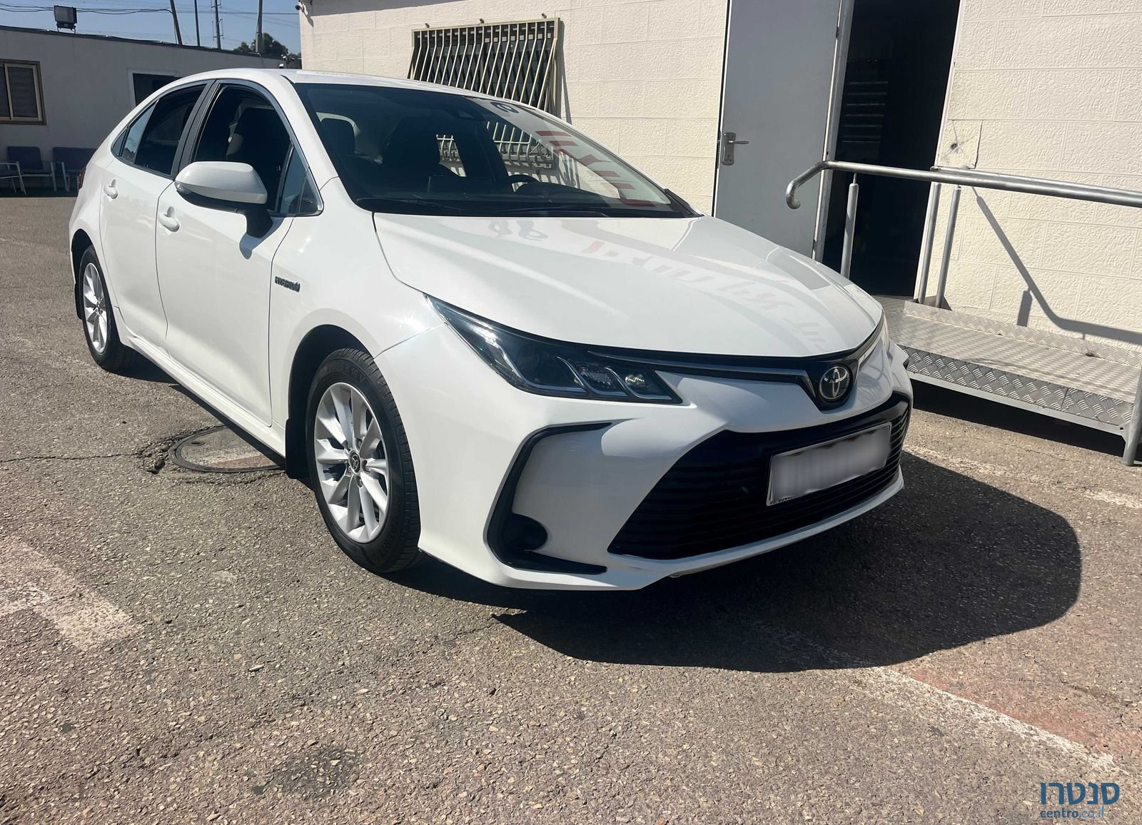 2022' Toyota Corolla טויוטה קורולה photo #1