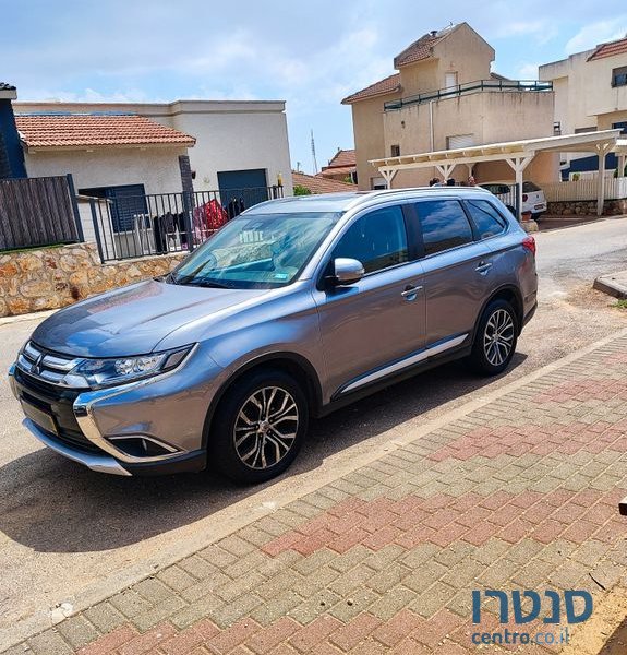 2018' Mitsubishi Outlander מיצובישי אאוטלנדר photo #4