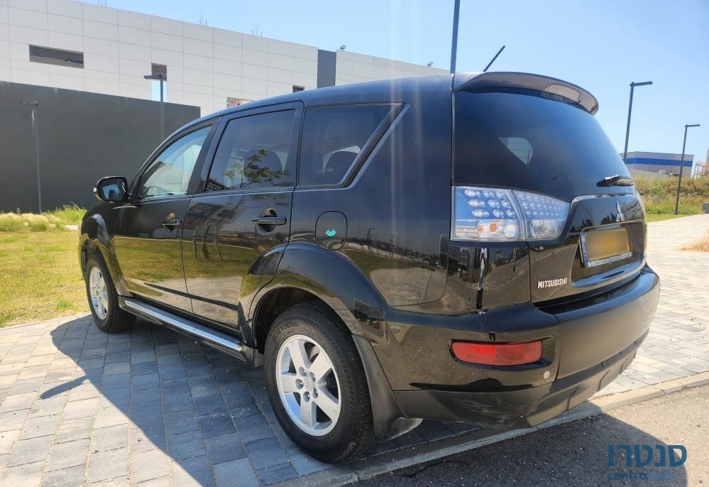 2011' Mitsubishi Outlander מיצובישי אאוטלנדר photo #3