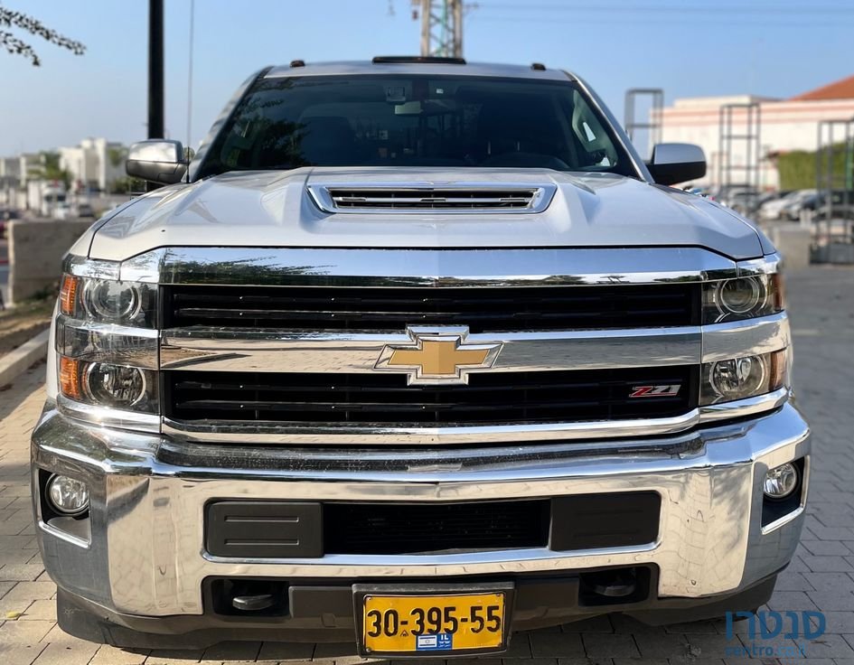 2017' Chevrolet Silerado שברולט סילברדו photo #3