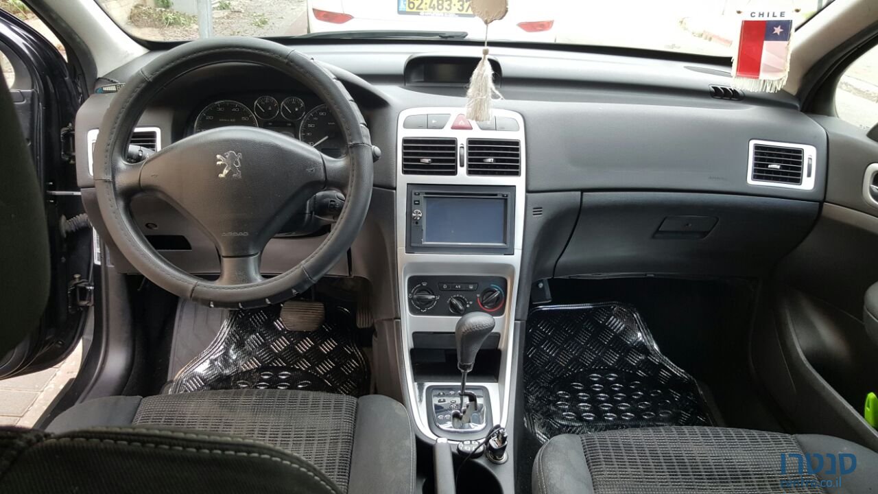 2008' Peugeot 307 photo #4