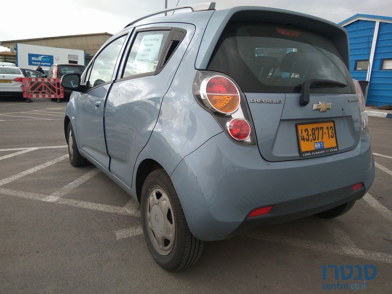 2011' Chevrolet Spark photo #2