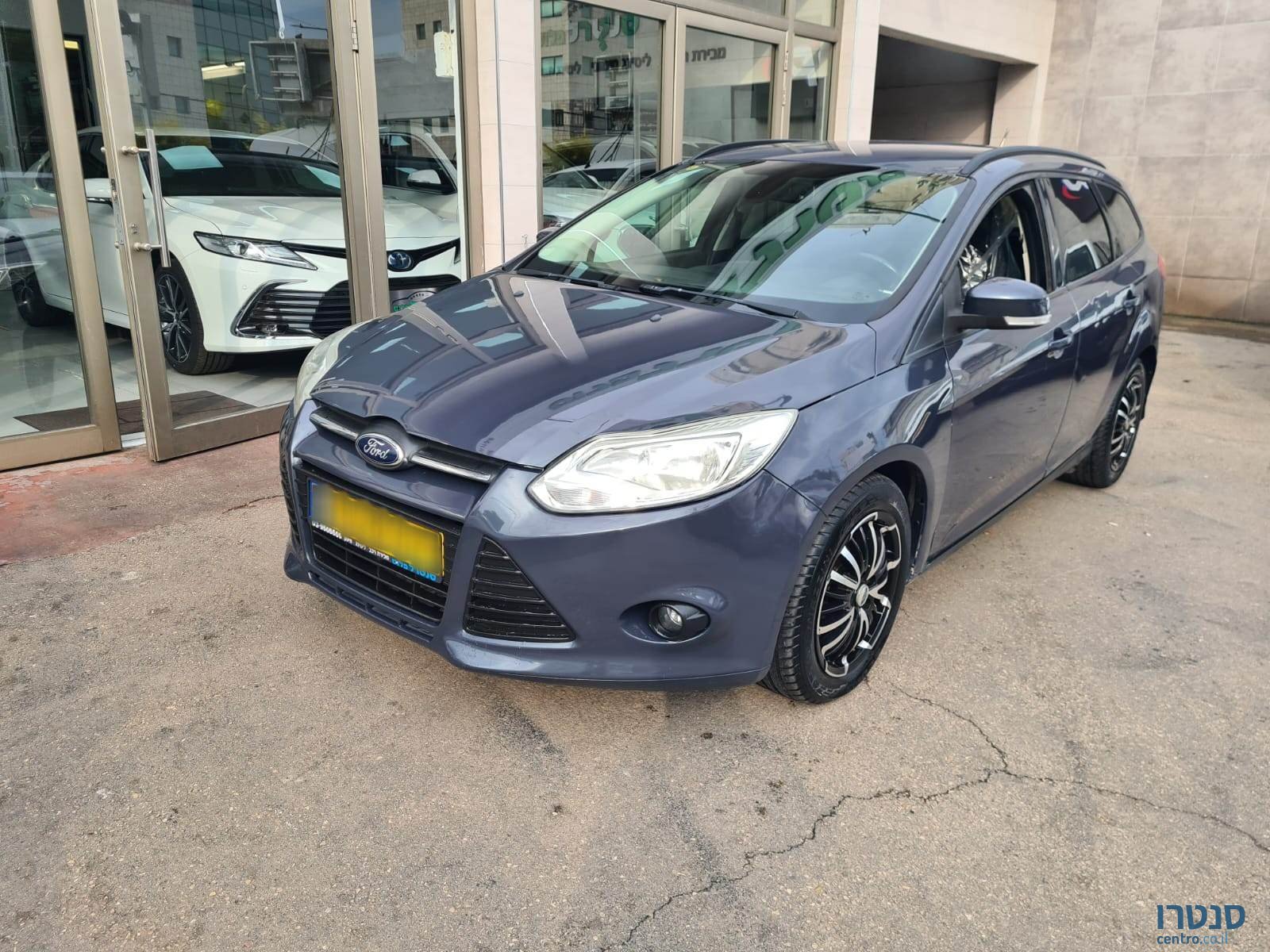 2012' Ford Focus photo #1