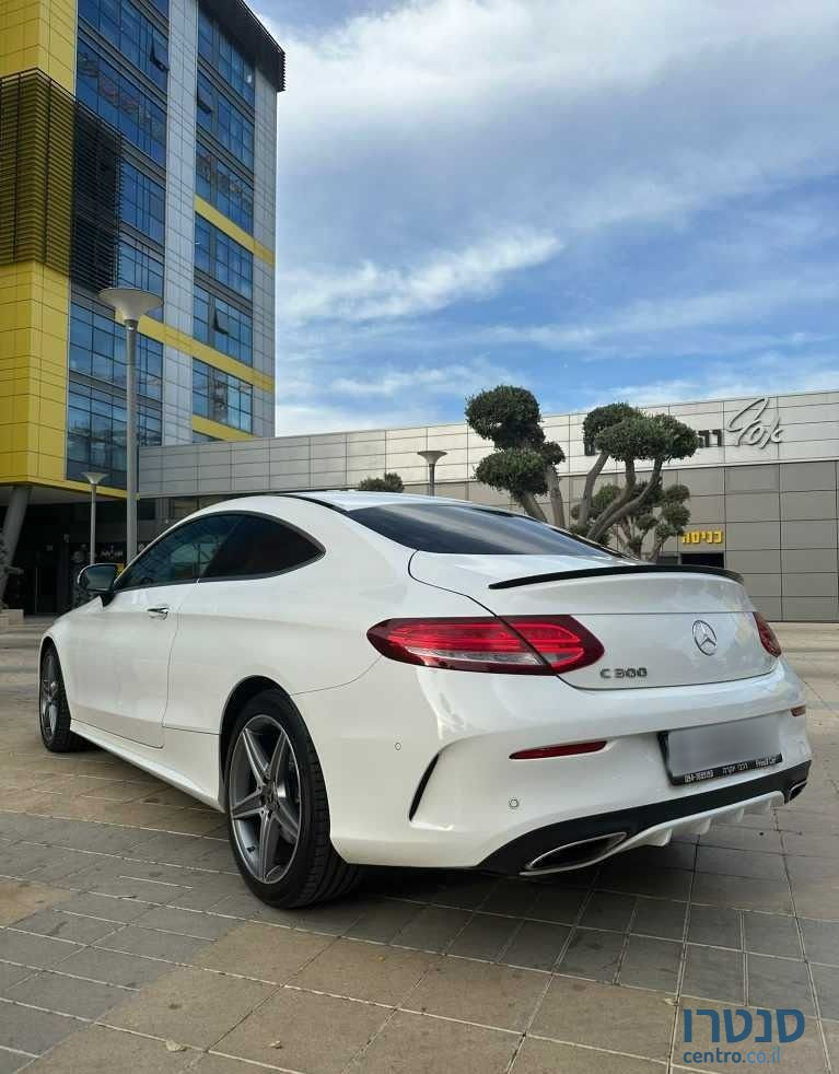 2018' Mercedes-Benz C-Class מרצדס photo #3