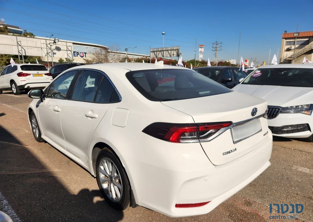 2022' Toyota Corolla טויוטה קורולה photo #3