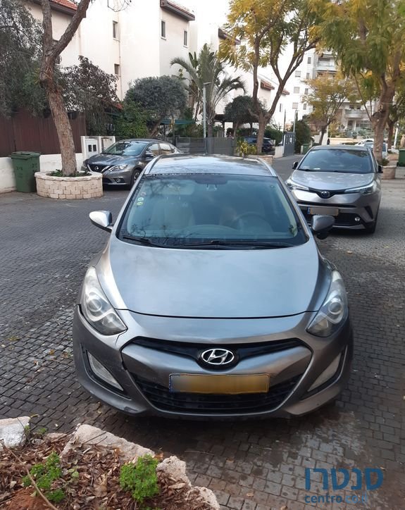 2014' Hyundai i30 יונדאי photo #1