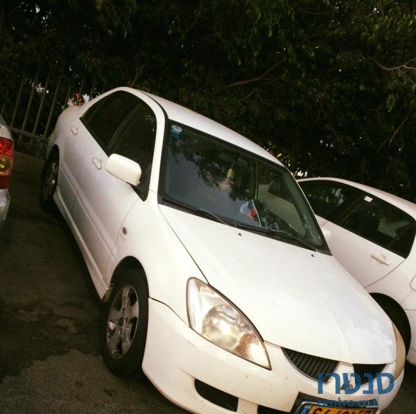 2005' Mitsubishi Lancer photo #1