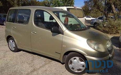 2002' Toyota Yaris טויוטה יאריס photo #1
