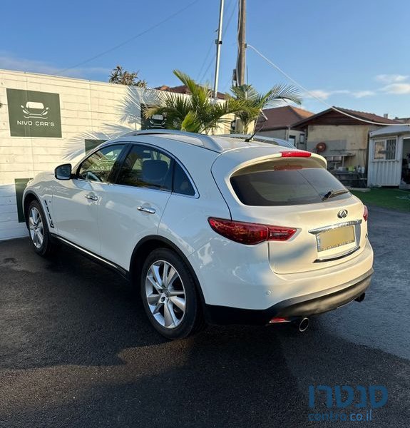 2019' Infiniti QX70 אינפיניטי photo #5