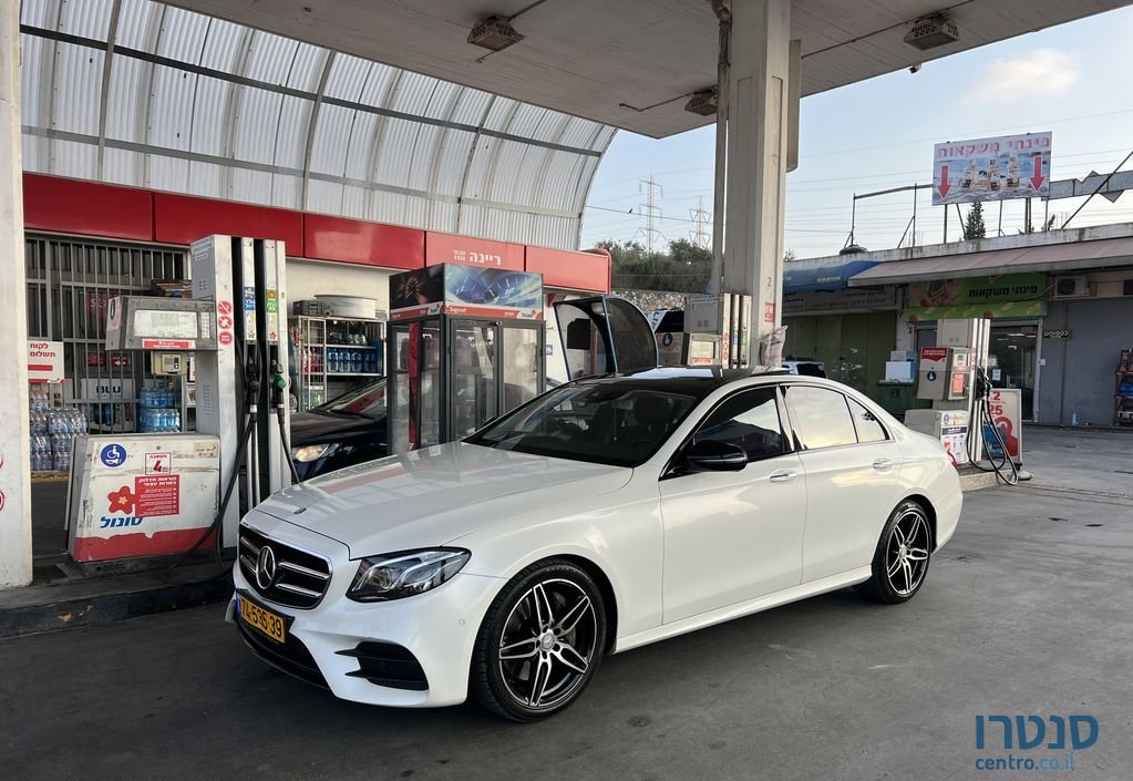 2017' Mercedes-Benz E-Class מרצדס photo #2