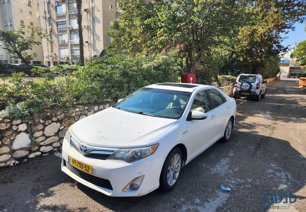 2013' Toyota Camry טויוטה קאמרי photo #1