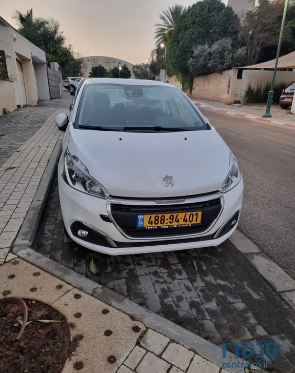 2019' Peugeot 208 פיג'ו photo #1