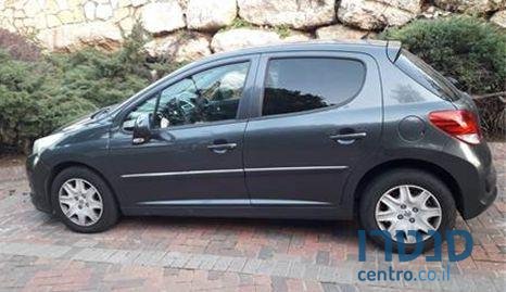 2011' Peugeot 207 207 פיג'ו photo #1