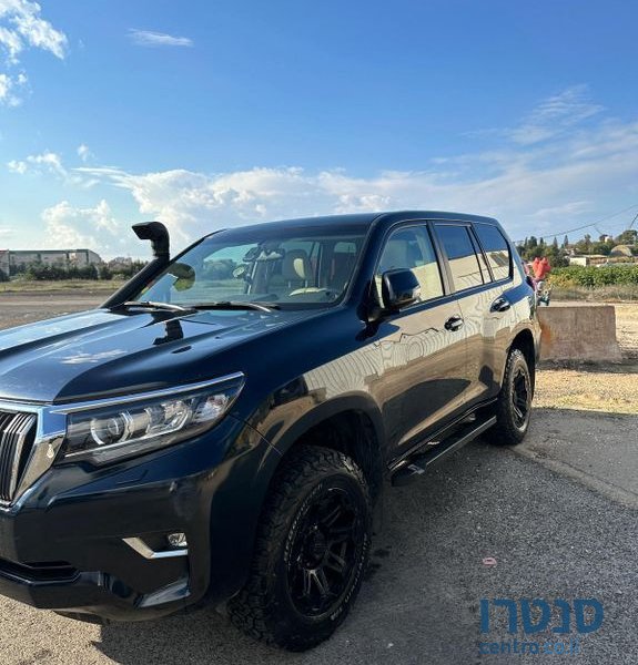 2018' Toyota Land Cruiser טויוטה לנד קרוזר photo #3