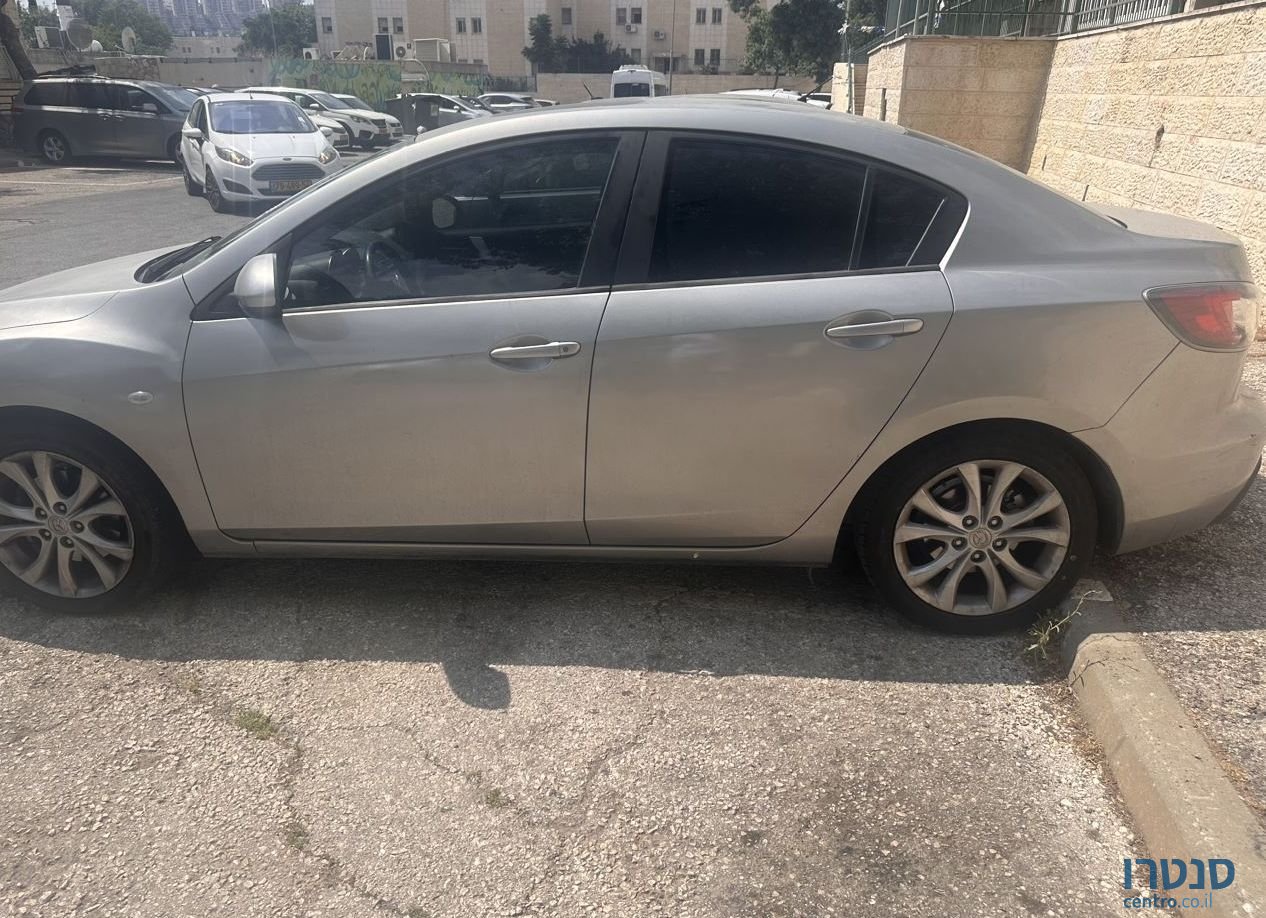 2011' Mazda 3 מאזדה photo #4