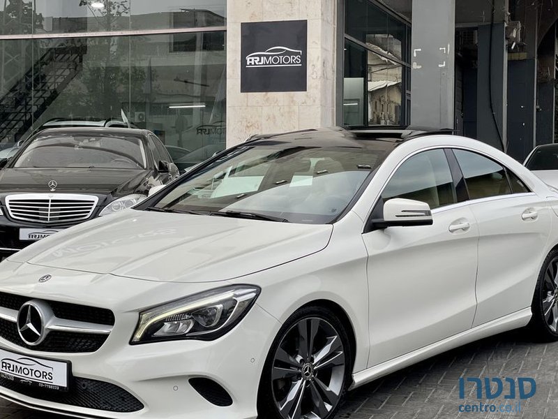 2018' Mercedes-Benz Cla מרצדס photo #1