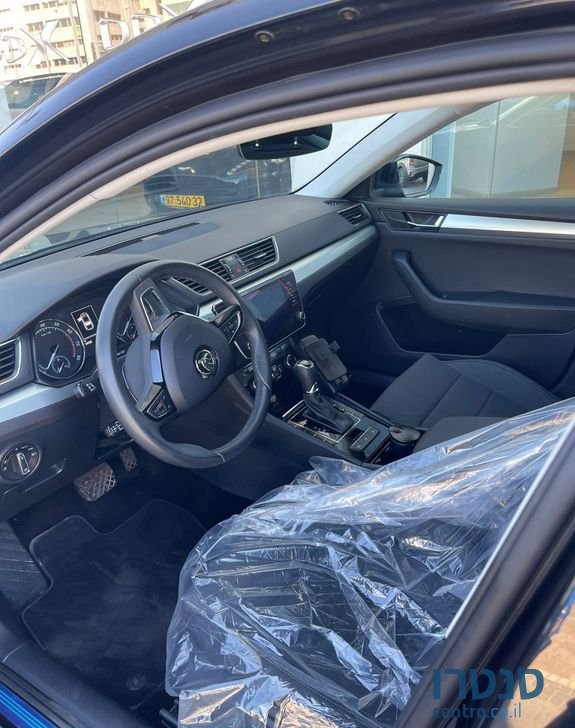 2019' Skoda Superb סקודה סופרב photo #2