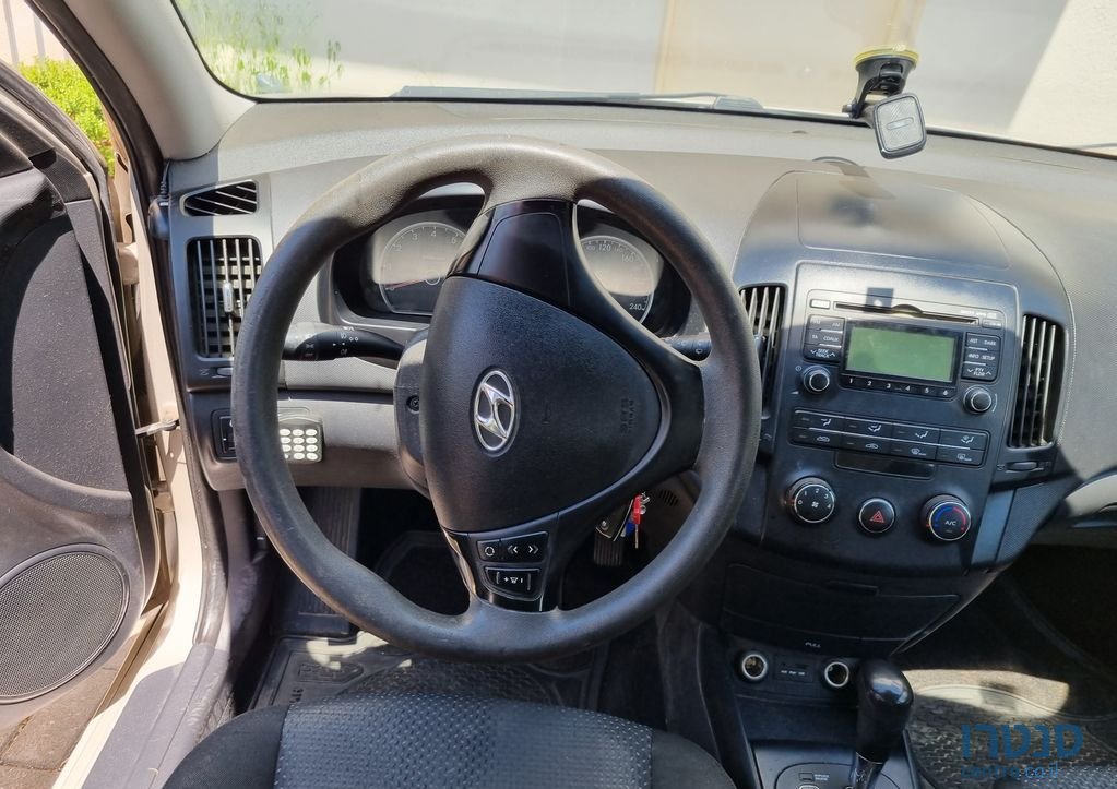 2011' Hyundai I30Cw יונדאי photo #4