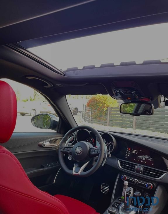 2022' Alfa Romeo Giulia אלפא רומיאו ג'וליה photo #2