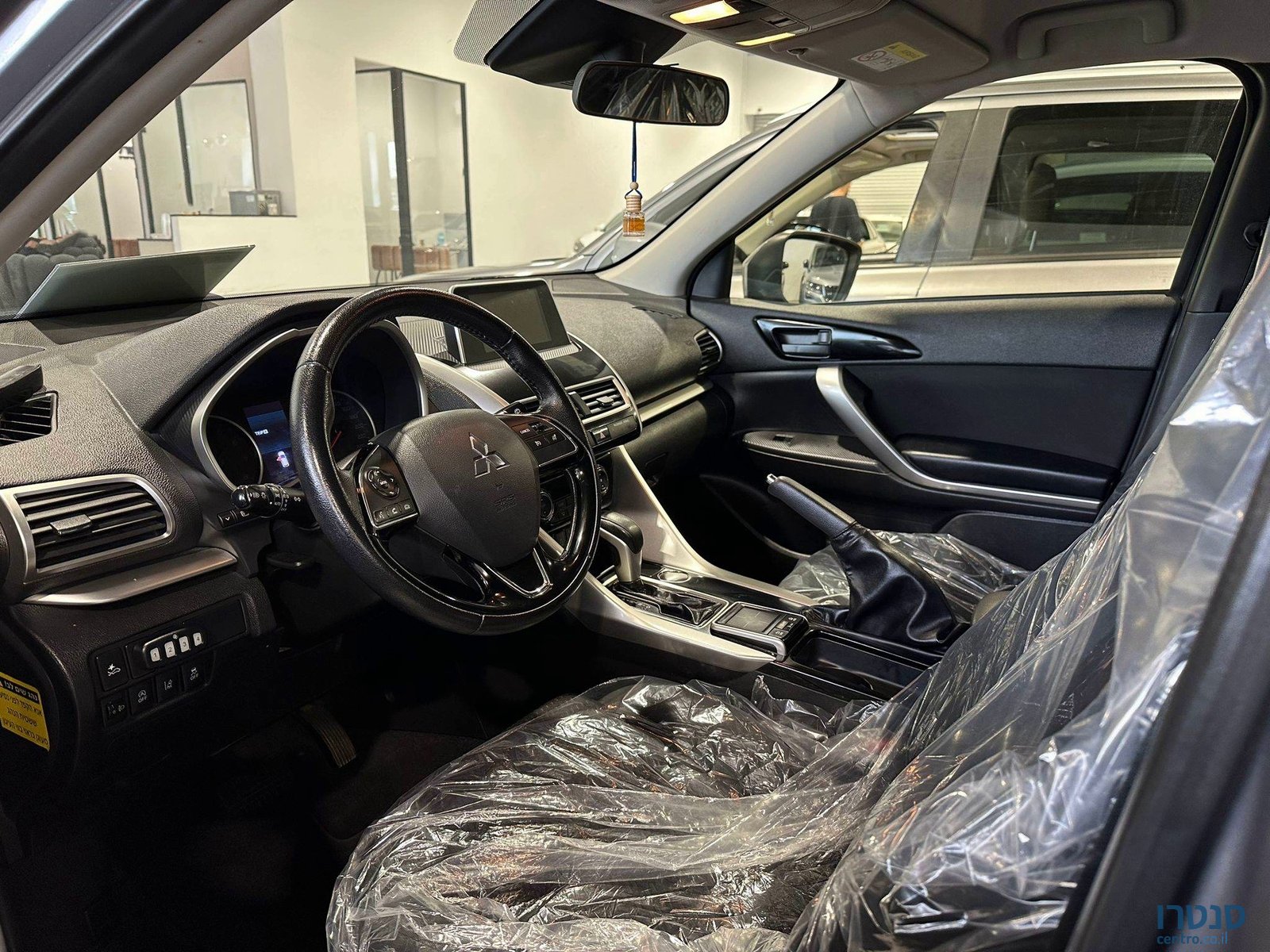 2018' Mitsubishi Eclipse Cross photo #5