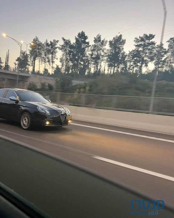 2014' Alfa Romeo Giulietta אלפא רומיאו ג'ולייטה photo #5