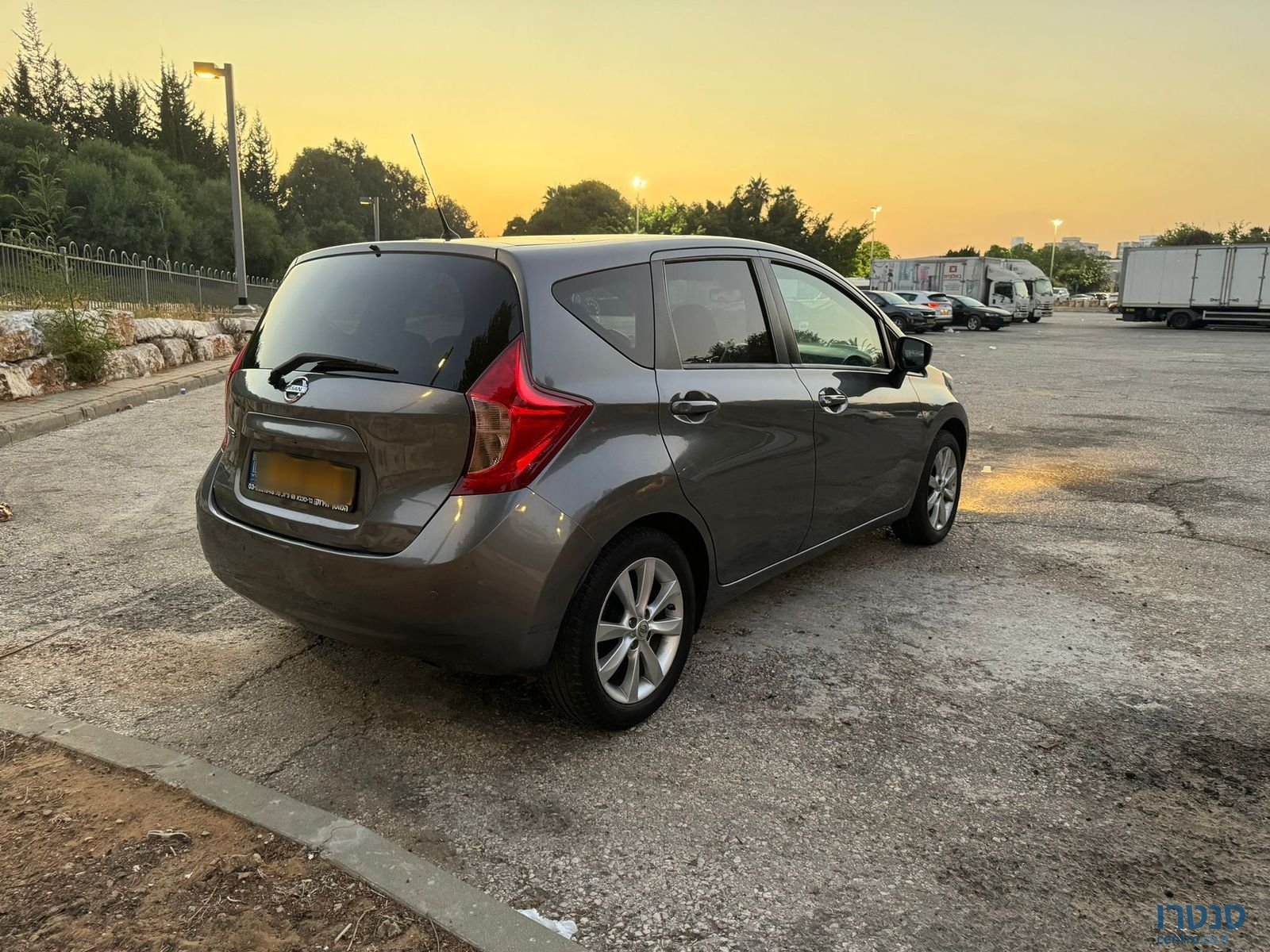 2015' Nissan Note photo #2