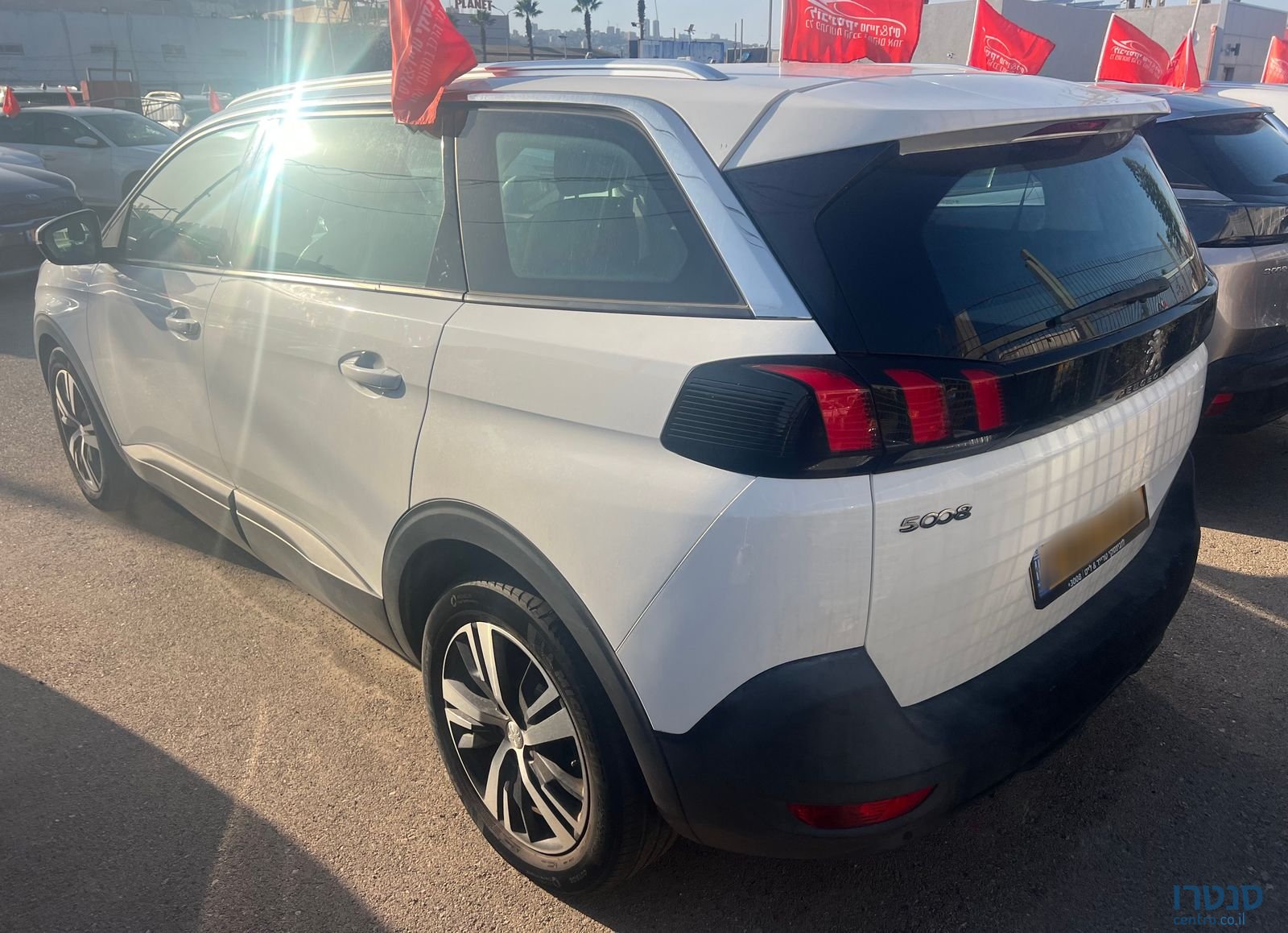 2021' Peugeot 5008 פיג'ו photo #3