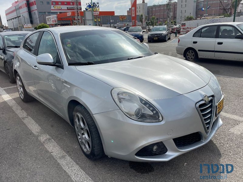 2013' Alfa Romeo Giulietta אלפא רומיאו ג'ולייטה photo #6