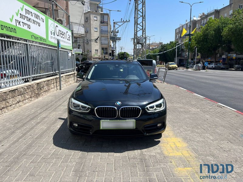 2019' BMW 118 photo #3
