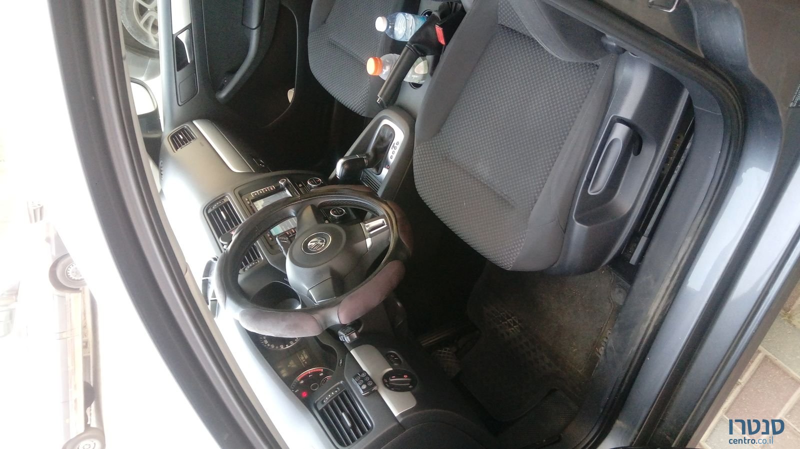 2014' Volkswagen Jetta photo #7