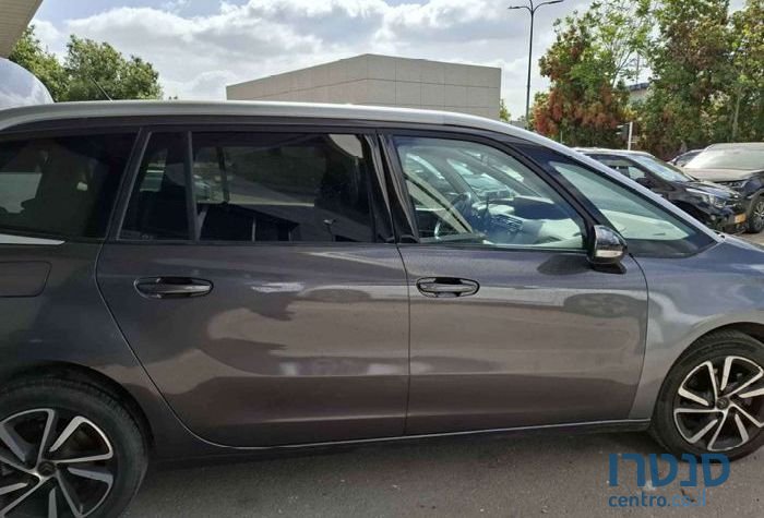 2022' Citroen C4 Picasso סיטרואן C4 פיקאסו photo #4