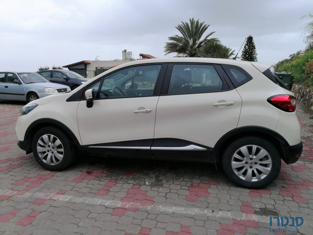 2015' Renault Captur photo #4