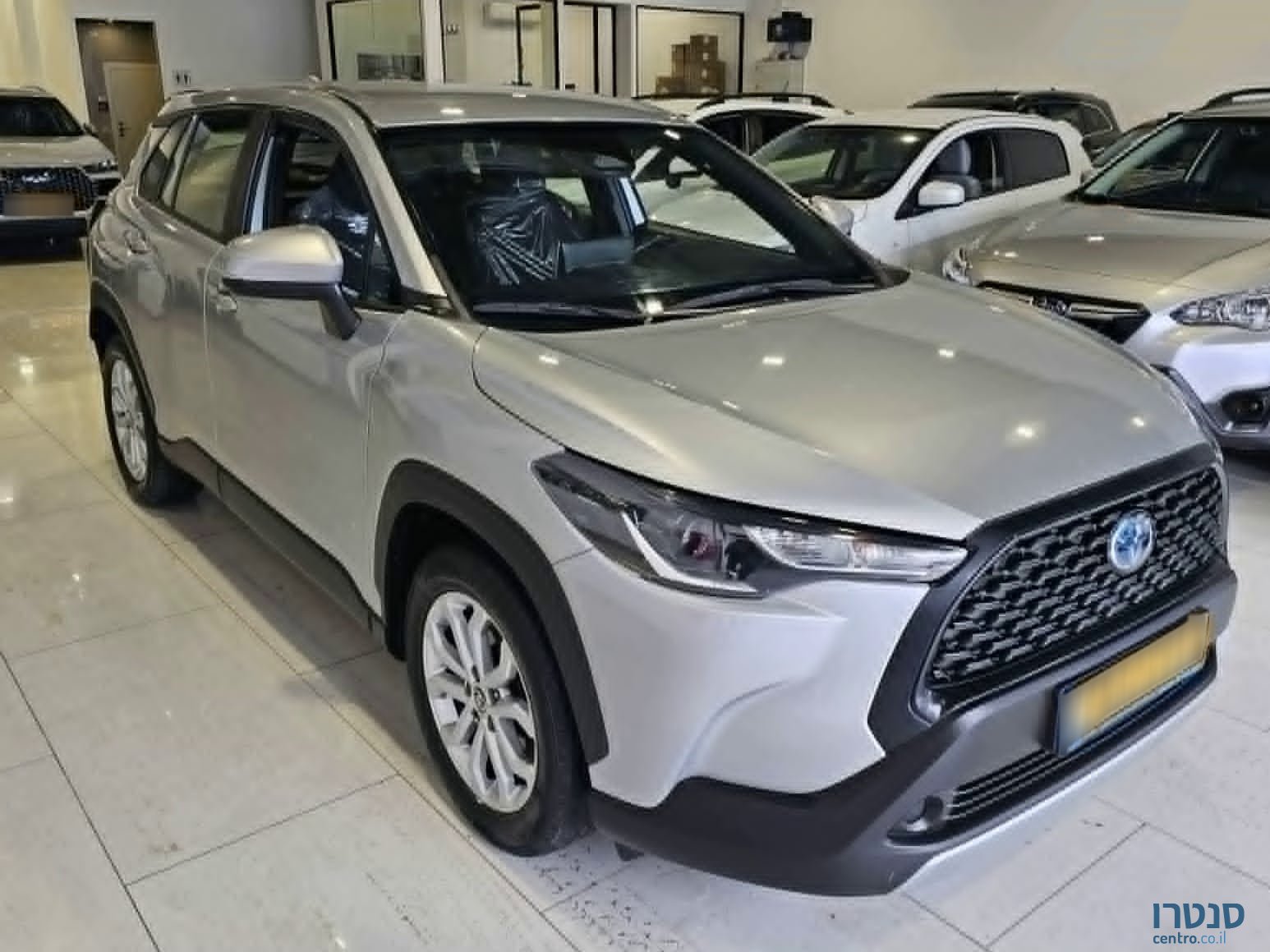 2023' Toyota Corolla Cross photo #2