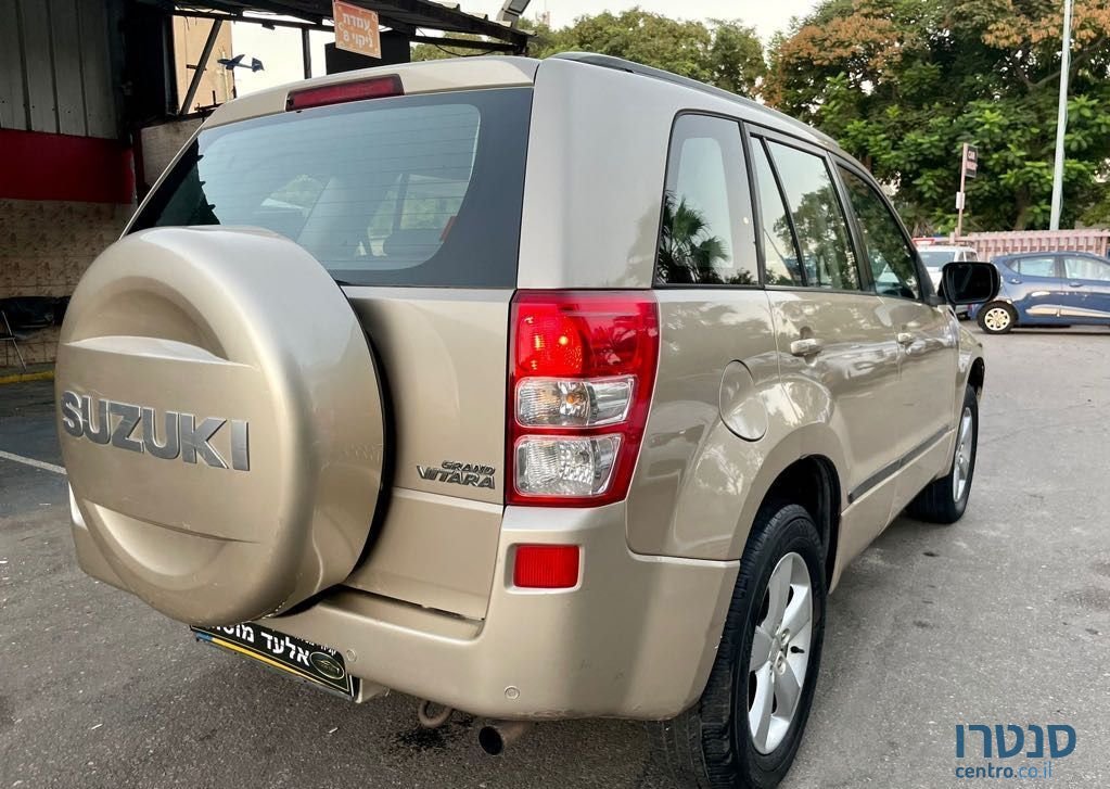 2010' Suzuki Grand Vitara סוזוקי גרנד ויטרה photo #2