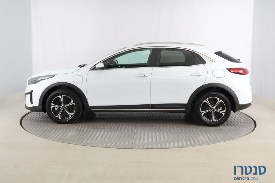 2022' Kia XCeed photo #4
