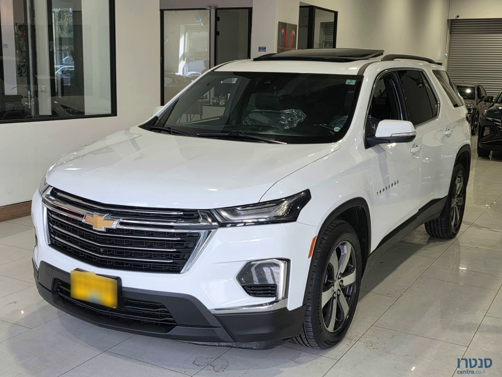 2022' Chevrolet Traverse photo #1