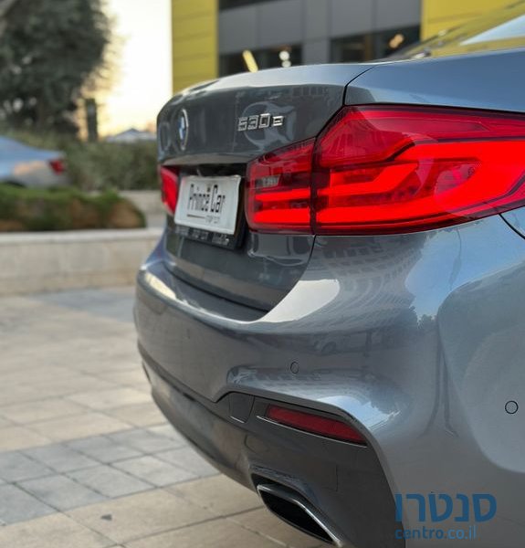 2017' BMW 5 Series ב.מ.וו סדרה 5 photo #4