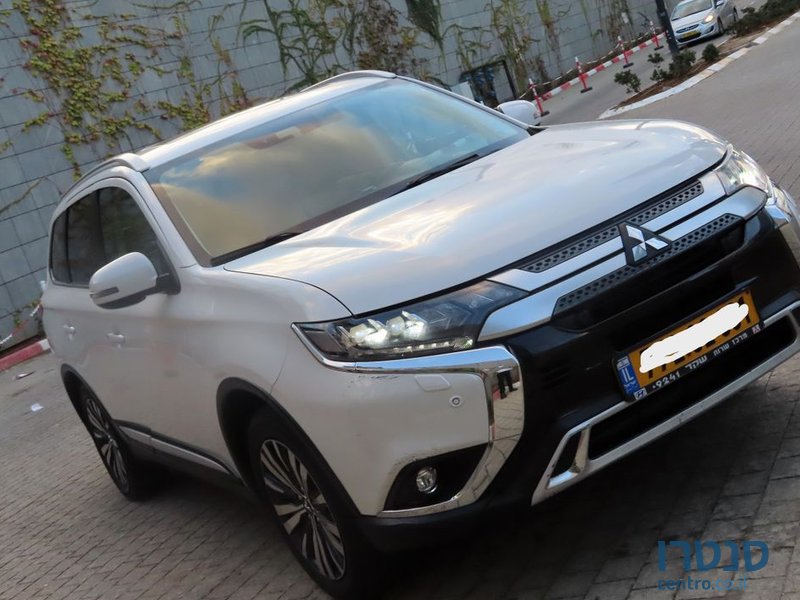 2019' Mitsubishi Outlander מיצובישי אאוטלנדר photo #3