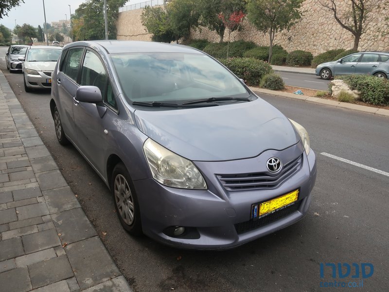 2010' Toyota Verso טויוטה ורסו photo #1