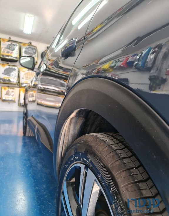 2018' Peugeot 3008 פיג'ו photo #5